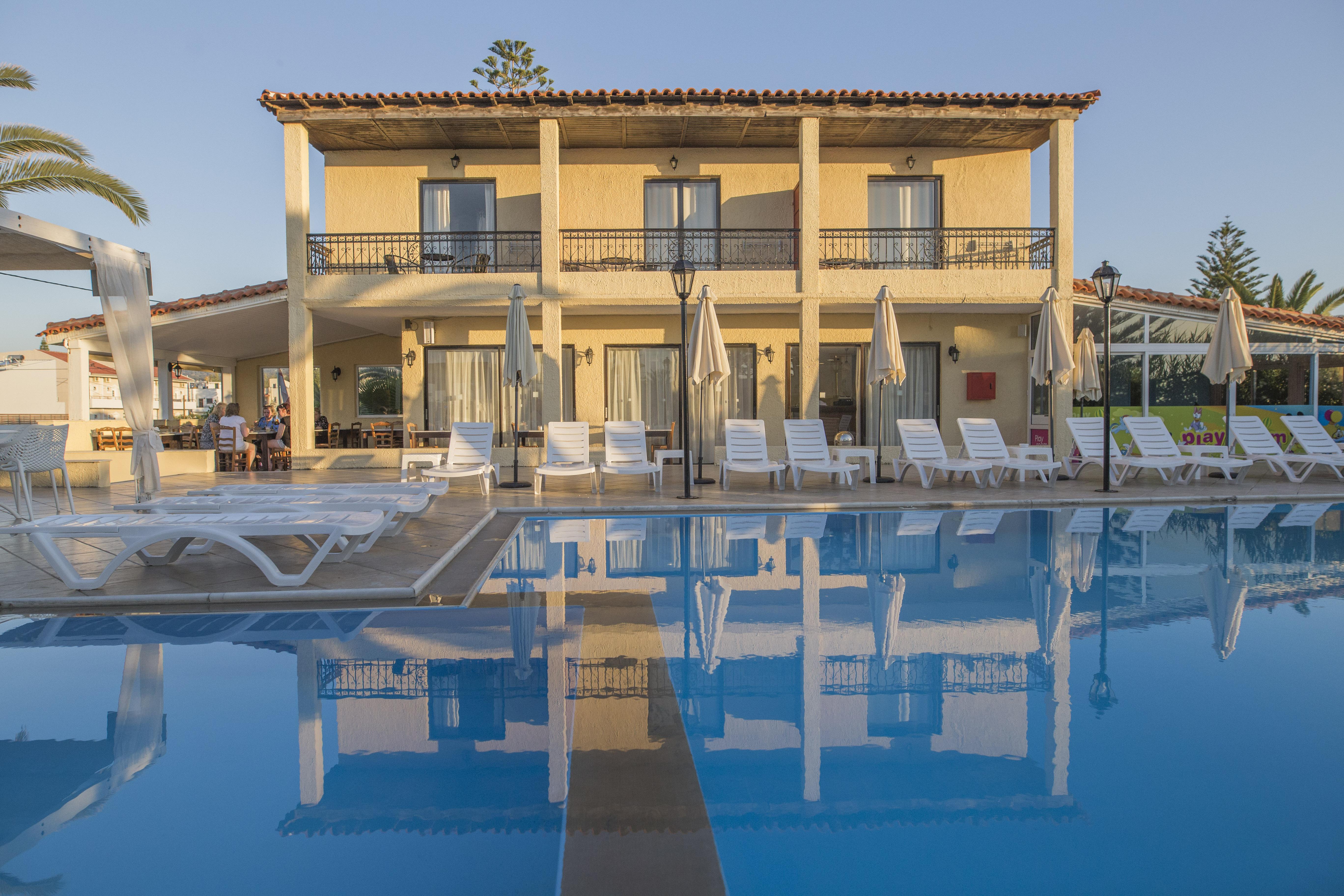 Creta Aquamarine Hotel Platanes  Exterior photo
